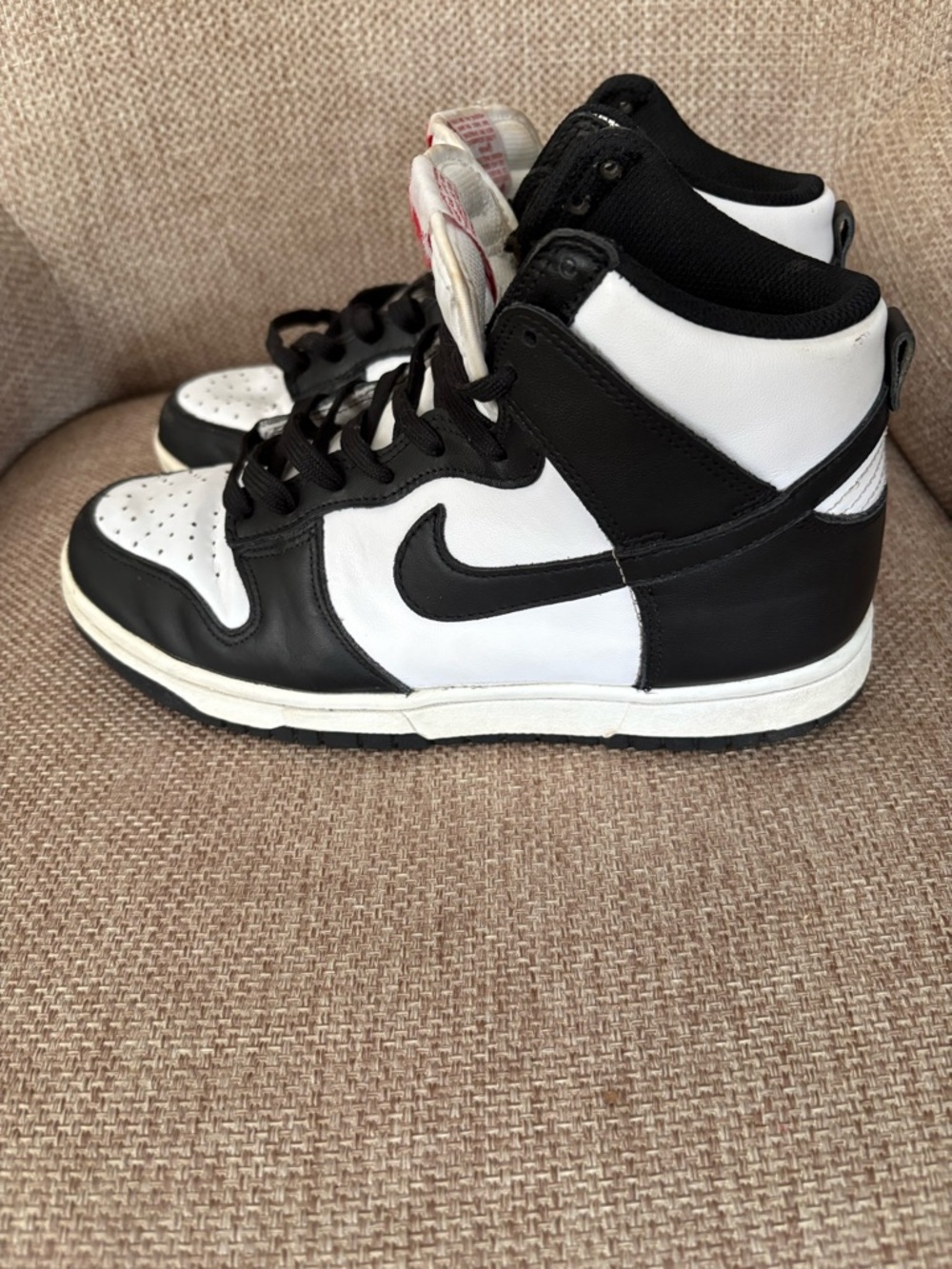 Nike dunk high panda DD1869–103 size 7 black an white retro high top sneakers - Picture 2 of 6